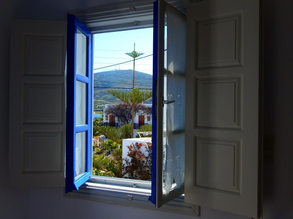 Evgenia Rooms And Apartments Folegandros Town Ngoại thất bức ảnh