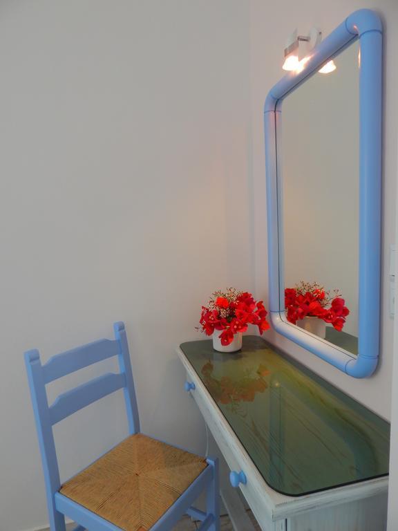 Evgenia Rooms And Apartments Folegandros Town Ngoại thất bức ảnh